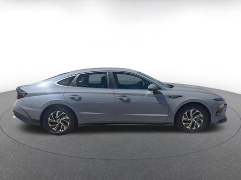 Used 2026 Hyundai Sonata Blue FWD image 16