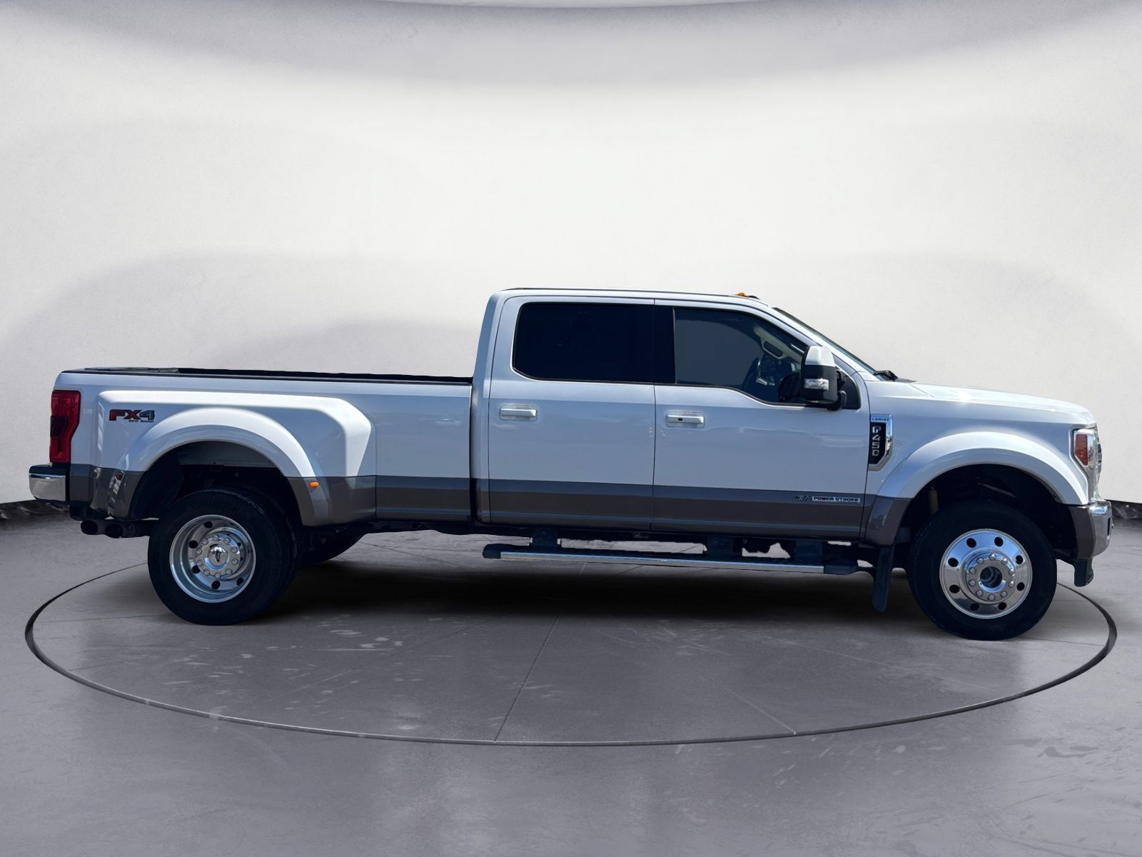 Used 2019 Ford F450 Lariat w/ Lariat Ultimate Package AWD/4WD image 6