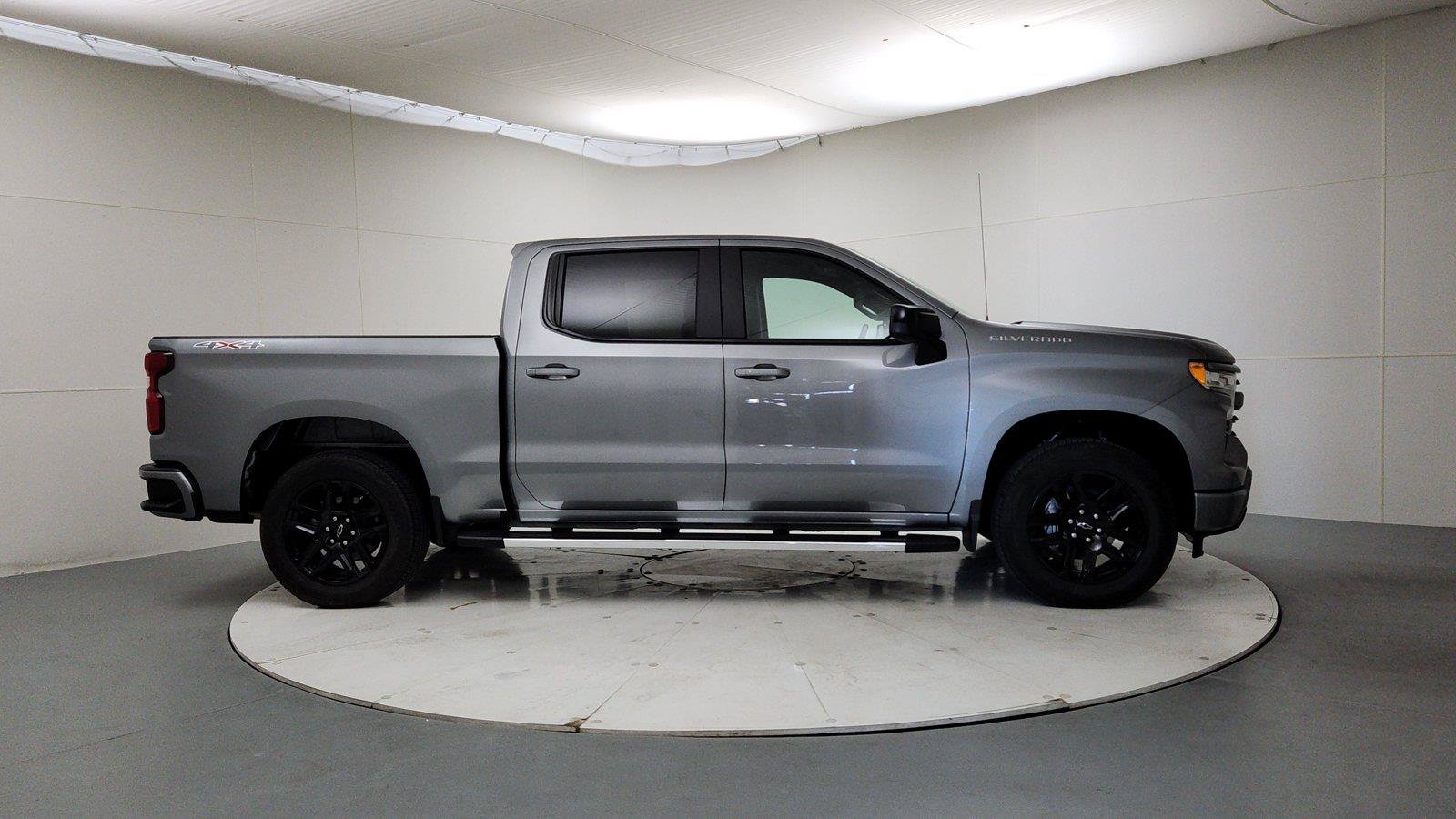 Used 2026 Chevrolet Silverado 1500 RST w/ Convenience Package II AWD/4WD image 8