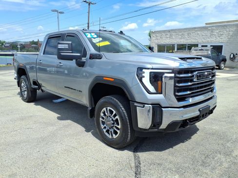 Used 2025 GMC Sierra 2500 SLE w/ SLE Value Package; AWD/4WD image 6
