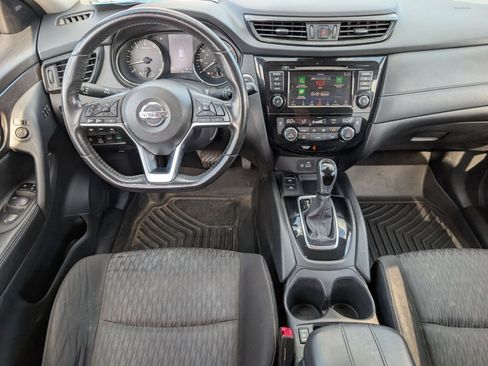 Used 2019 Nissan Rogue SV w/ Sun & Sound Touring Package AWD/4WD image 6