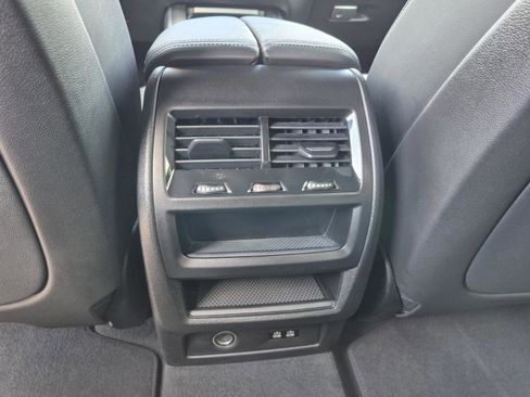 Used 2025 BMW X5 xDrive50e AWD/4WD image 18