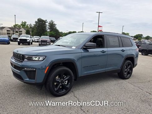 New 2026 Jeep Grand Cherokee L Limited RWD image 3