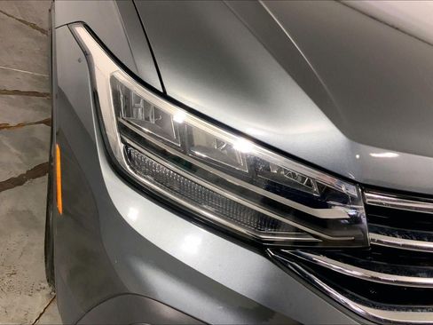 Used 2024 Volkswagen Tiguan SE FWD image 26