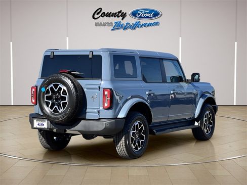 New 2025 Ford Bronco Outer Banks image 24