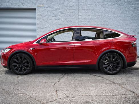 Used 2017 Tesla Model X 90D AWD/4WD image 10
