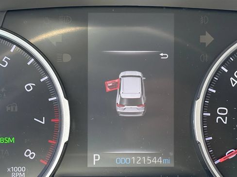 Used 2019 Toyota RAV4 XLE w/ Carpet Mat Package FWD image 14