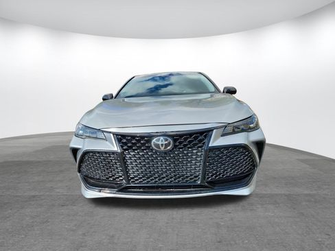 Used 2019 Toyota Avalon XSE image 22