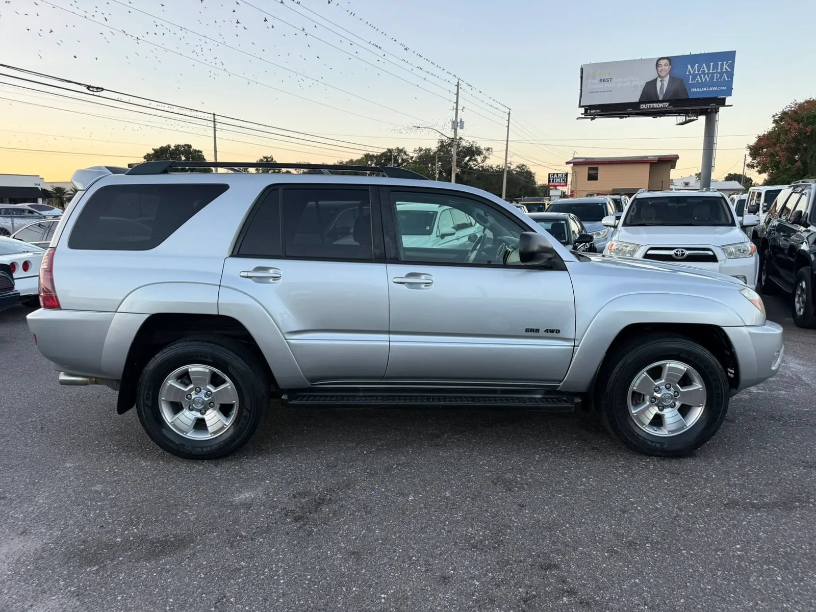 Used 2005 Toyota 4Runner SR5 AWD/4WD image 4