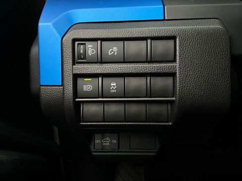 Used 2025 Toyota Tacoma TRD Off-Road image 20