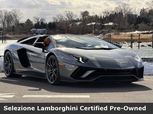 Used 2018 Lamborghini Aventador S image 7