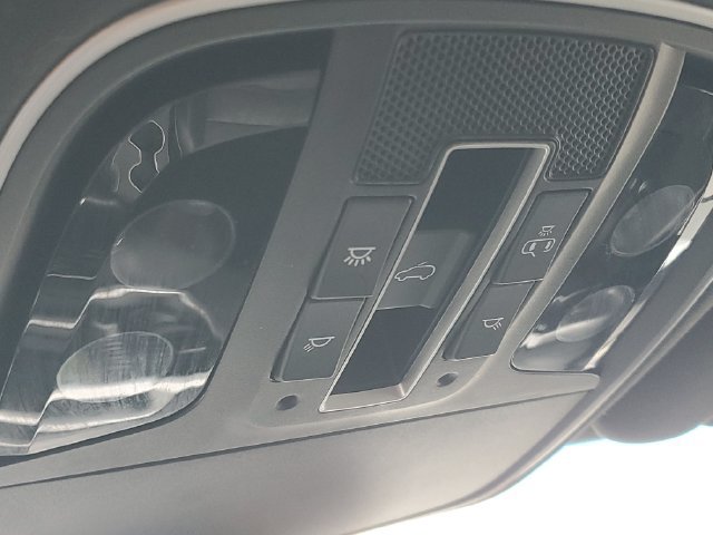 Used 2019 Kia Sorento AWD image 31