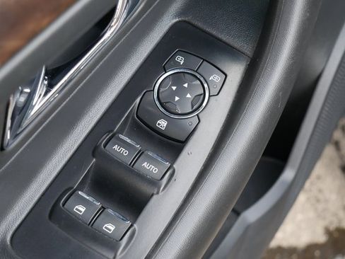 Used 2013 Ford Taurus Limited image 13