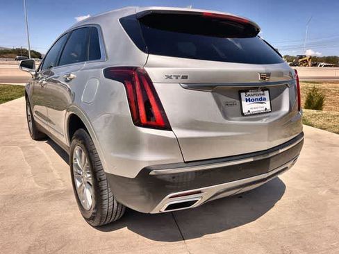 Used 2020 Cadillac XT5 Premium Luxury FWD image 5