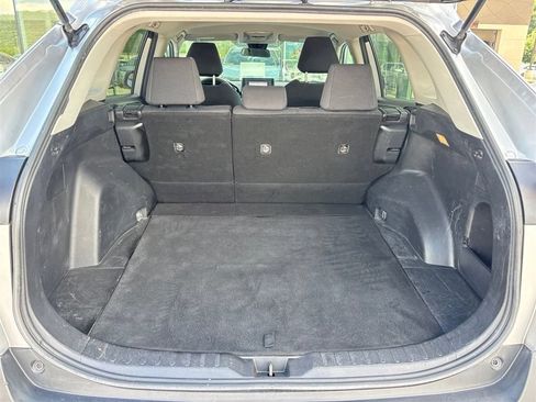 Used 2020 Toyota RAV4 LE FWD image 17