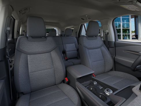 New 2026 Ford Explorer Active RWD image 10