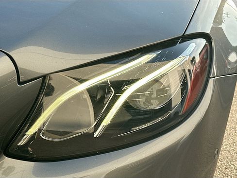 Used 2017 Mercedes-Benz E 300 E 300 image 37