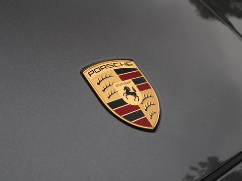 Certified 2025 Porsche Cayenne AWD/4WD image 15