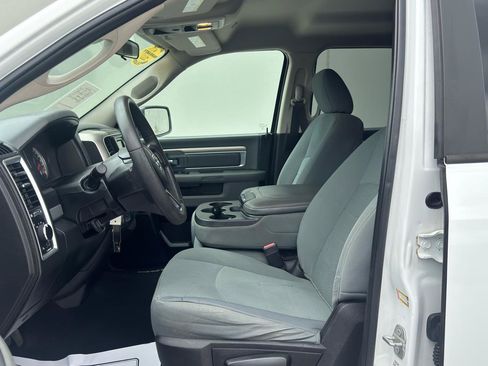 Used 2019 RAM 1500 Classic SLT AWD/4WD image 11