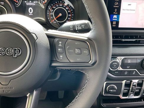 New 2026 Jeep Gladiator Sport AWD/4WD image 27