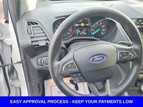 Used 2019 Ford Escape SE image 15