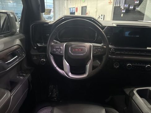 Used 2024 GMC Sierra 1500 SLT AWD/4WD image 32