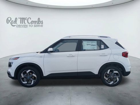 New 2025 Hyundai Venue SEL image 2