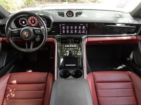 Certified 2024 Porsche Panamera RWD image 12