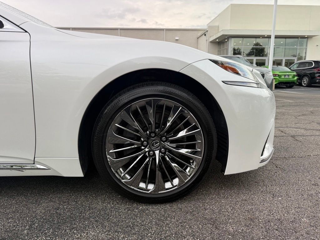 Used 2018 Lexus LS 500 AWD w/ Interior Upgrade Package image 28