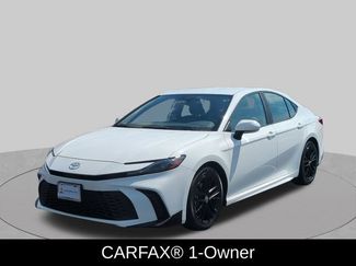 Used 2025 Toyota Camry SE FWD video 1