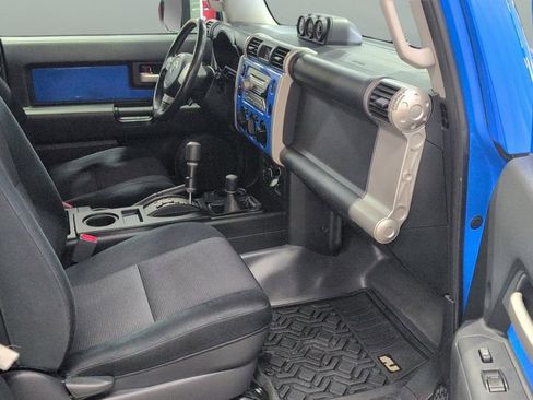 Used 2007 Toyota FJ Cruiser 4WD image 18