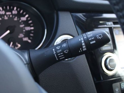 Used 2017 Nissan Rogue Sport SL w/ SL Premium Package image 33