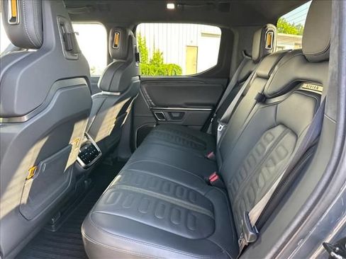 Used 2022 Rivian R1T Adventure AWD/4WD image 16
