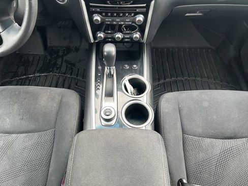 Used 2015 Nissan Pathfinder SV image 17