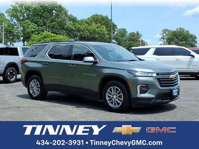 Used 2023 Chevrolet Traverse LT
