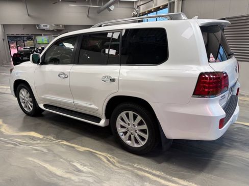 Used 2010 Lexus LX 570 4WD image 45