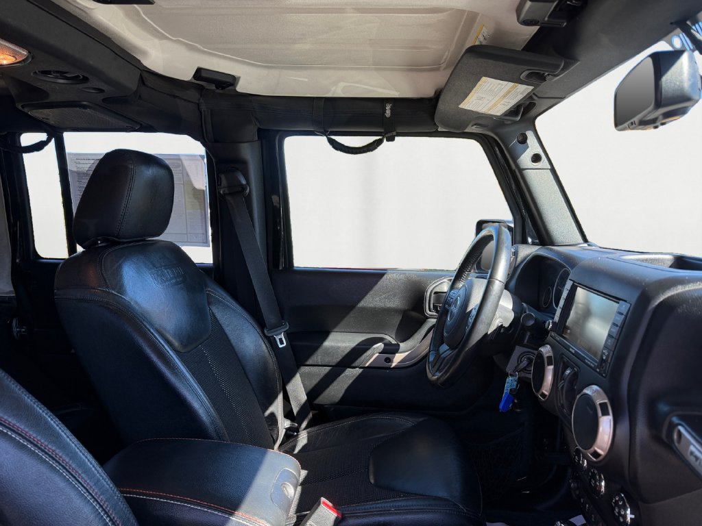 Used 2016 Jeep Wrangler Unlimited Sahara AWD/4WD image 16