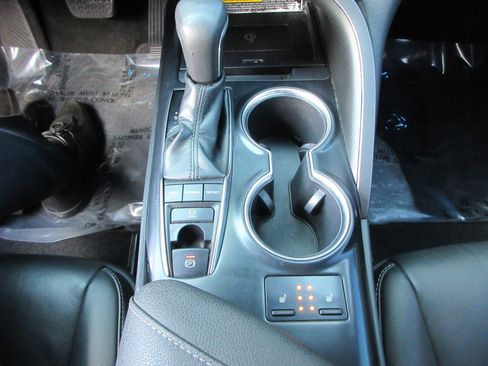 Used 2019 Toyota Camry XSE w/ Driver Assist Package FWD image 45
