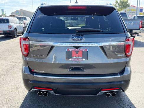 Used 2018 Ford Explorer Platinum AWD/4WD image 4