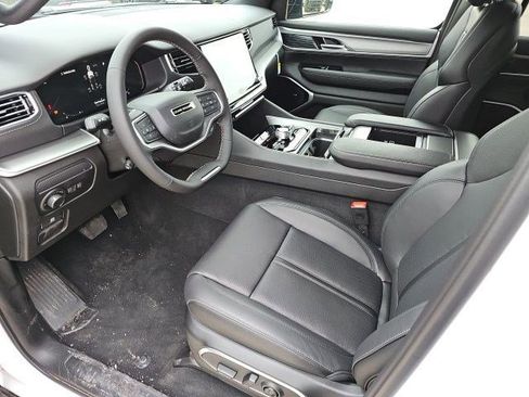 New 2026 Jeep Grand Wagoneer Limited AWD/4WD image 16