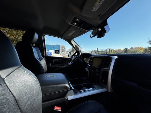 Used 2014 RAM 1500 Laramie w/ Convenience Group image 15