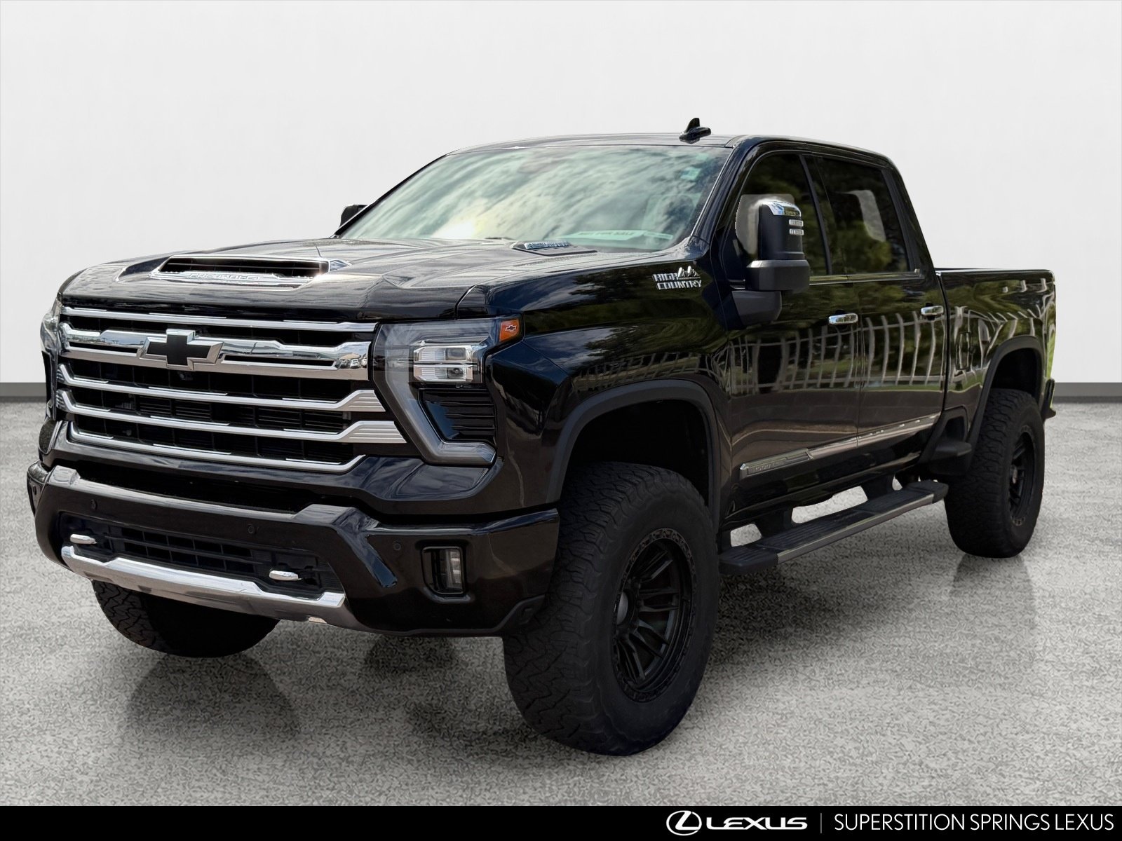 Used 2025 Chevrolet Silverado 2500 High Country AWD/4WD image 5