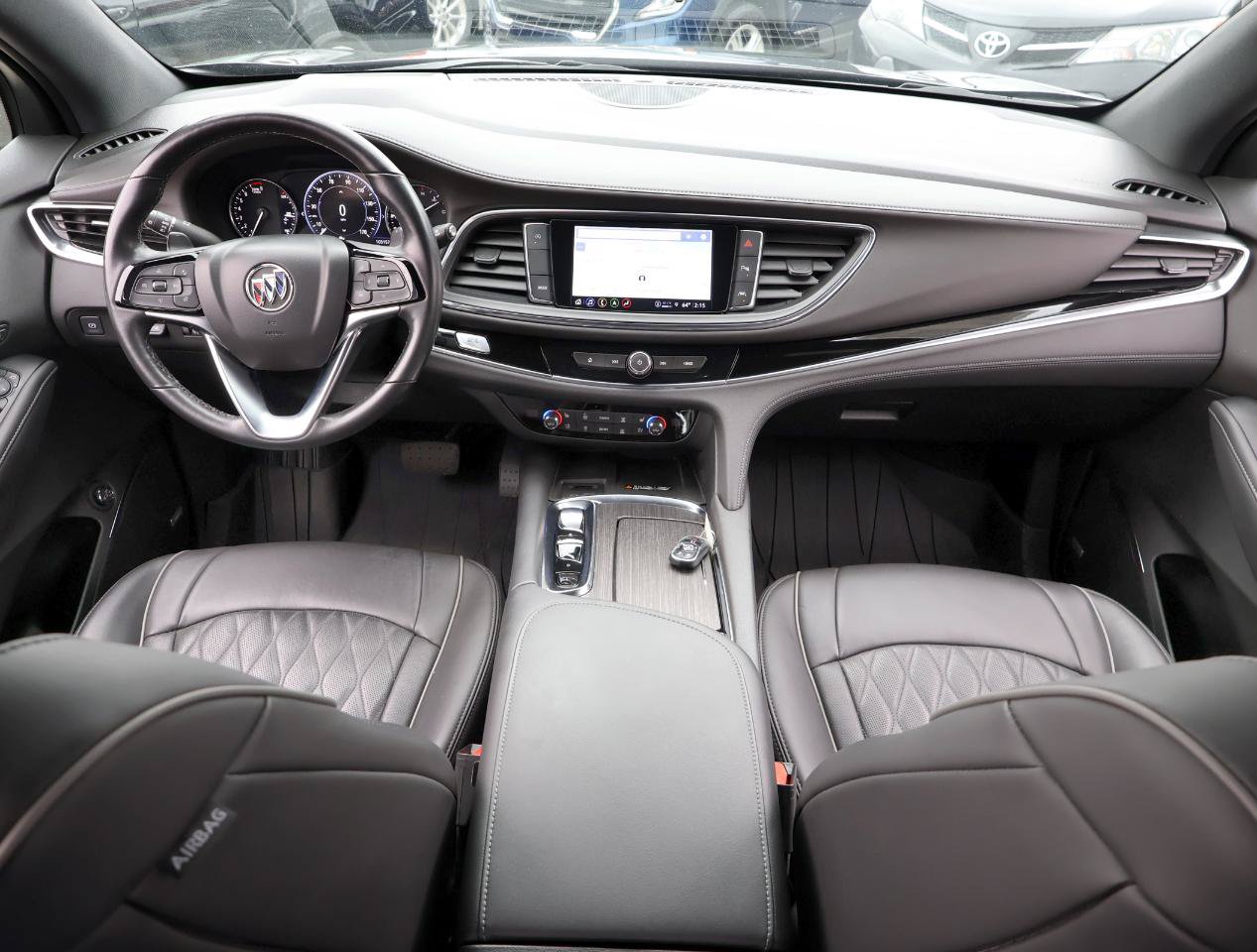 Used 2022 Buick Enclave Avenir w/ Avenir Technology Package FWD image 16