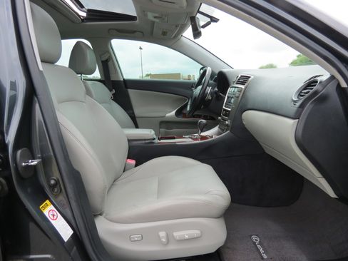 Used 2007 Lexus IS 250 image 26