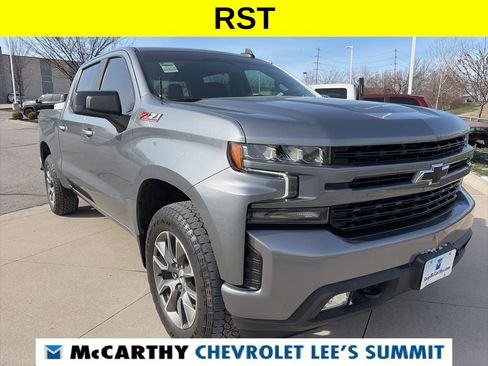 Used 2021 Chevrolet Silverado 1500 RST image 2