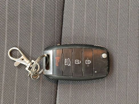 Used 2017 Kia Forte LX w/ LX Popular Package FWD image 32