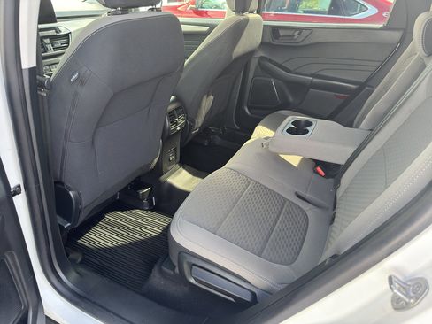 Used 2022 Ford Escape SE w/ SE Sport Appearance Package image 22