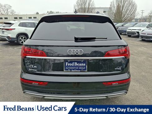 Used 2023 Audi Q5 2.0T Premium w/ Convenience Package image 5