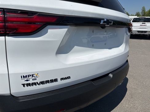 Used 2023 Chevrolet Traverse LT w/ Midnight/Sport Edition image 33