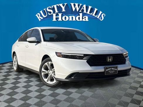 Certified 2025 Honda Accord LX image 1